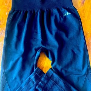 Abyl gym leggings, new without tags- excellent condition- smoke free home.